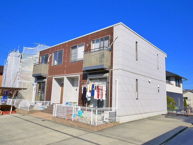 梅美台コートの外観