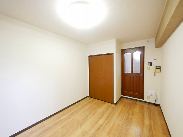 リヴィエールナッツパティオのその他共用部分|共用の出入り口です