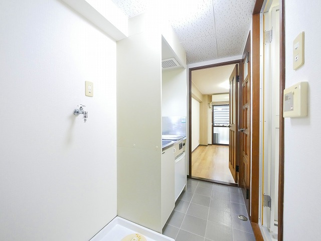 リヴィエールナッツパティオの内装|明るい室内です