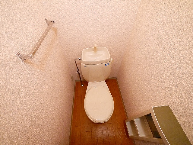 コスモスハイツのトイレ|シンプルで使いやすいトイレです