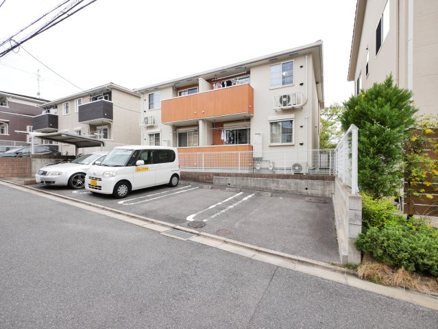 エレガンシアの駐車場|駐車場があります