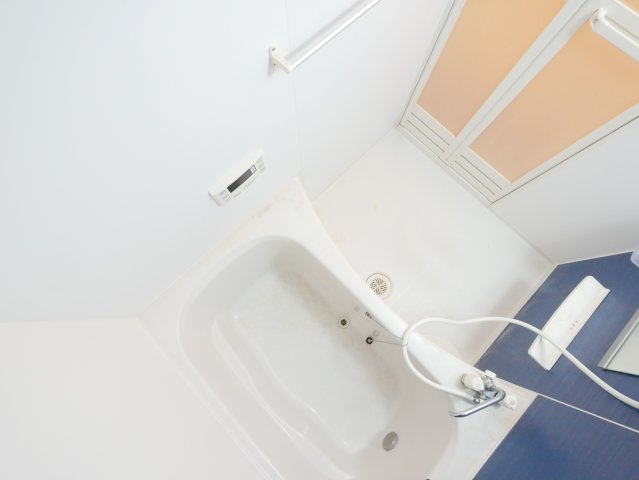 エレガンシアの浴室|コンパクトで使いやすいお風呂です