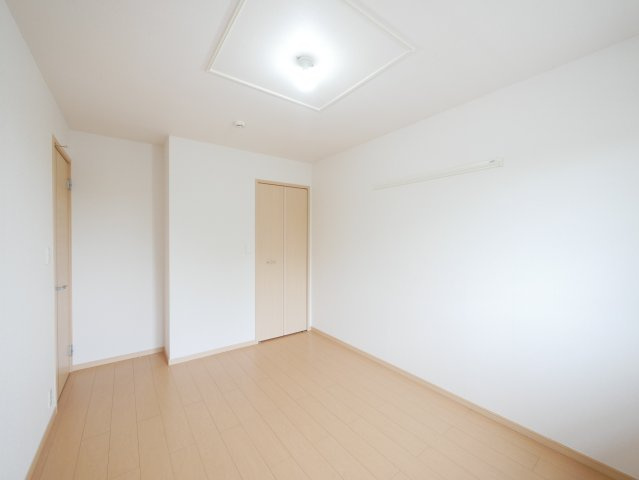 エレガンシアの洋室|洋室です