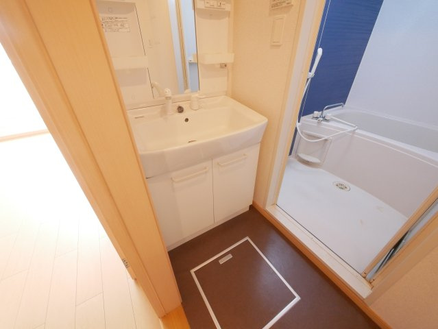 エレガンシアの洗面所|コンパクトで使いやすい洗面所