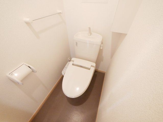 エレガンシアのトイレ|コンパクトで使いやすいトイレです