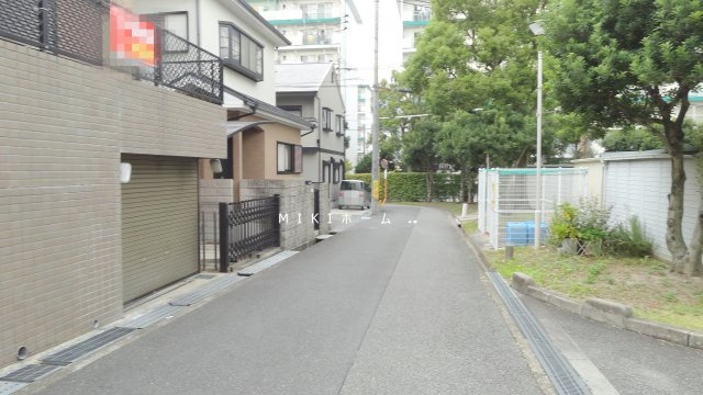 箕面市粟生外院4丁目　中古戸建