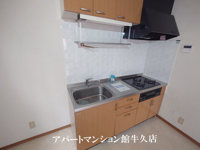 ヒーロー1番館の居間・リビング