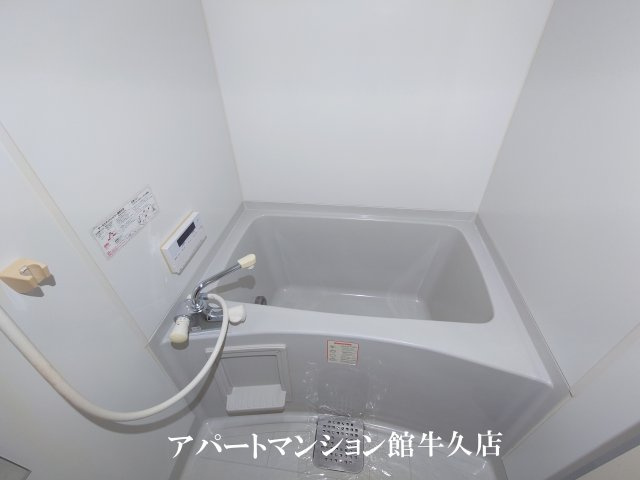 ヒーロー1番館の浴室