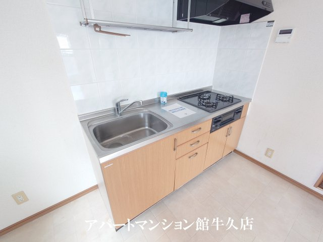 ヒーロー1番館のキッチン