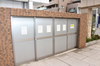 【その他共用部分】 | 敷地内ゴミ捨て場。お出かけついでにゴミが捨てれます。