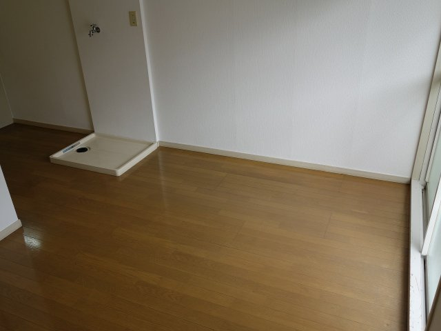 メルヘンハイツの洋室