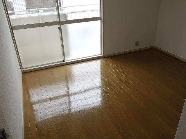 メルヘンハイツの洋室