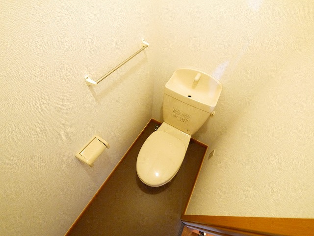 アヴェニール太子のトイレ|清潔感のあるトイレです