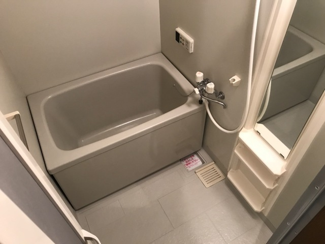 メゾンリヴィエールの浴室
