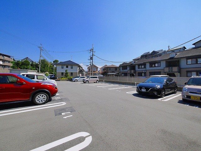 アクシアの駐車場|駐車場完備です