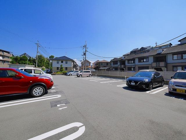 アクシアBの駐車場|駐車場完備です