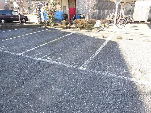 フォレストⅡの駐車場