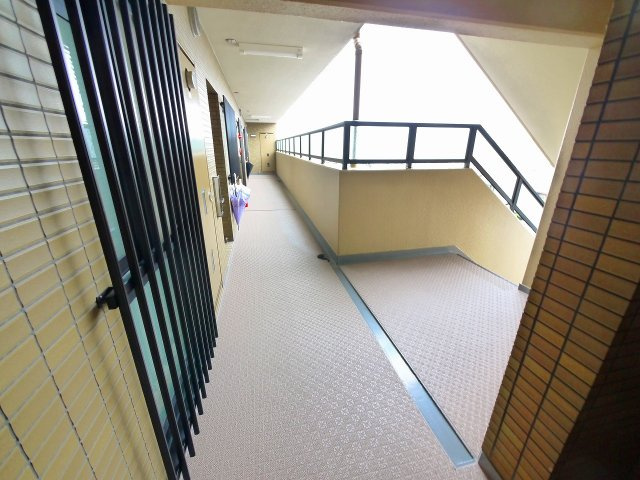 リネオ奈良やすらぎの道のエントランス