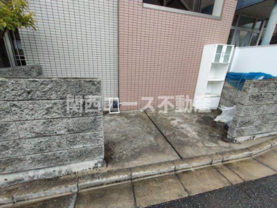  | アジュール西端