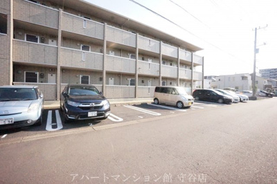 【駐車場】 | リジエールＡ