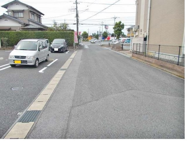 コモディダAの周辺