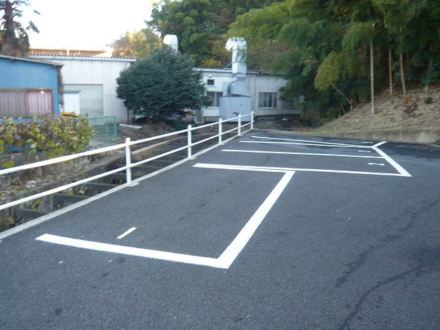 ハイムコーヤII駐車場