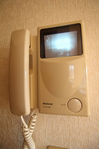 ラフォーレ・ポワールC棟のセキュリティ|同施工会社同型タイプの別の角部屋です（空き予定は中部屋です）