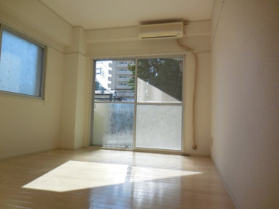 【洋室】 | 本町マンション | 洋室