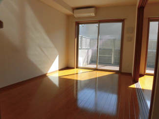 【居間・リビング】 | グランコンフォール武蔵新城