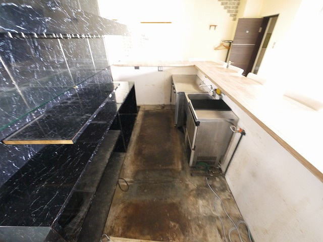アルファコートの内装