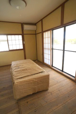 【寝室】 | 大久保町・貸家 | 入居時、畳が入ります