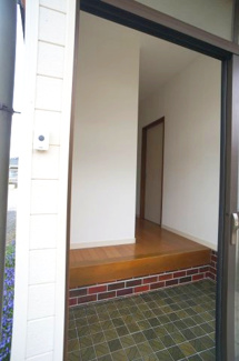【玄関】 | 大久保町・貸家