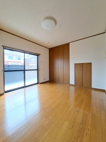 【居間・リビング】 | フォルス13 | ゆったり過ごせるリビングです