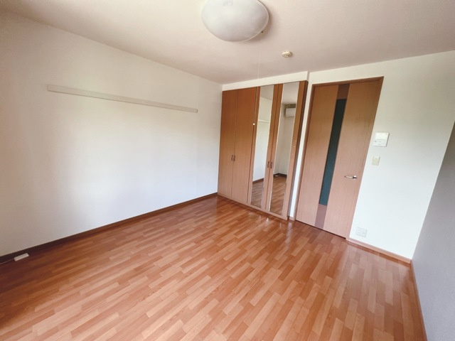 クレッシェンドの洋室