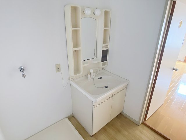 コーポサンシャインの独立洗面台