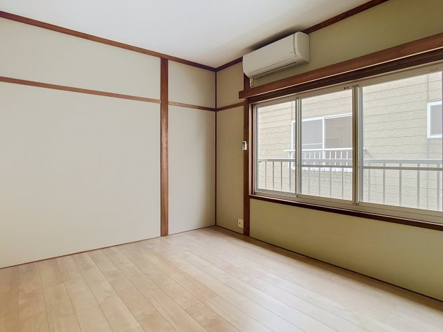 コーポサンシャインの洋室