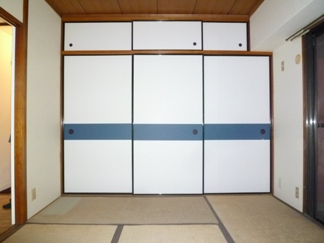 サンハイツ