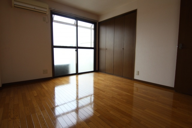 ヒルサイドＫの洋室|他の部屋の参考写真です