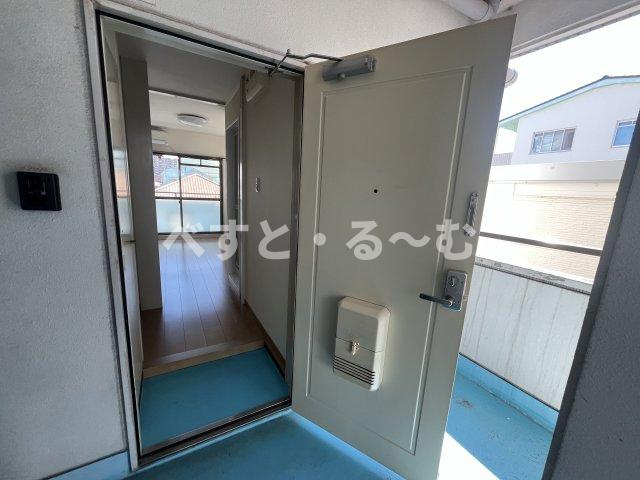 フォレスト明石の玄関