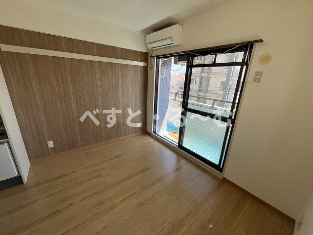 フォレスト明石の居間・リビング