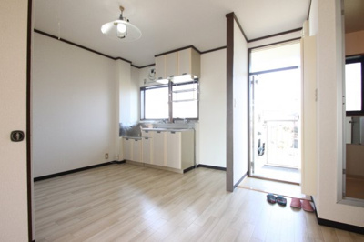 【居間・リビング】 | シティハイムウメハラ