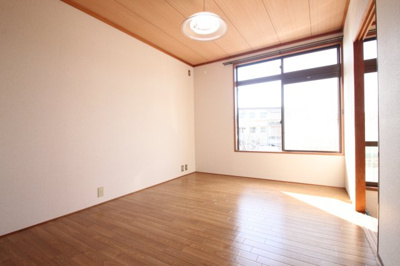 【居間・リビング】 | シティハイムウメハラ