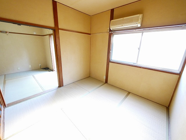 大西邸の寝室|寝室にぴったりのお部屋です