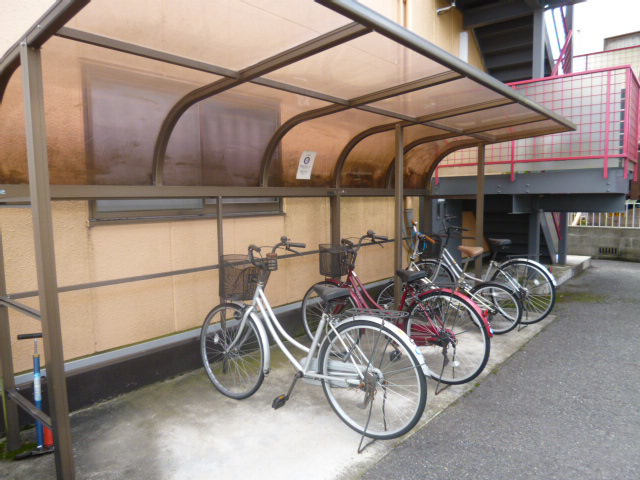 倉敷市上東の賃貸マンションのその他共用部分|自転車置き場