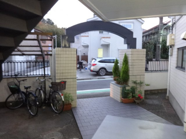 エトワール美住のエントランス