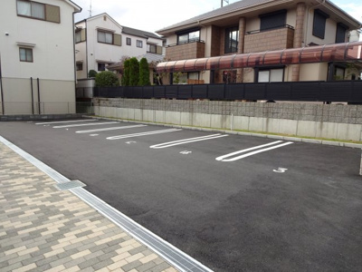 【駐車場】 | ラスタートゥリー