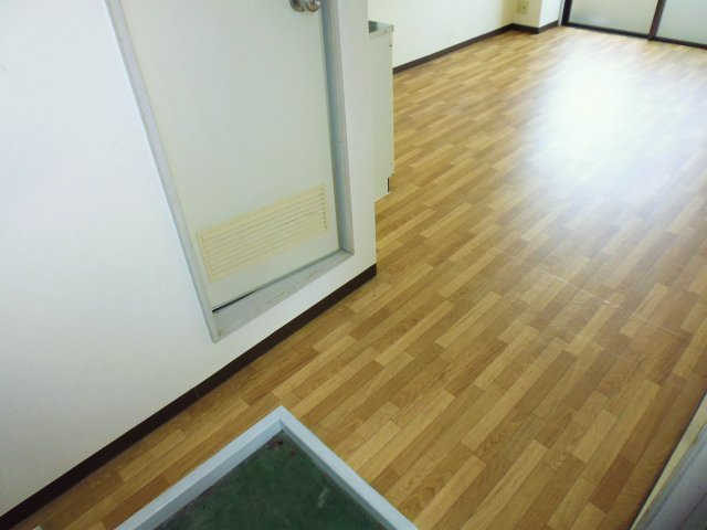 プレアール有瀬の洋室