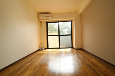 【洋室】 | ラ・ヴィスタ板宿