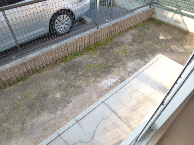 エッセ・ナイガイＡの庭