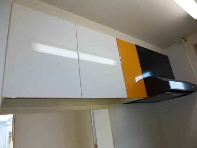 エッセ・ナイガイＡのキッチン|吊戸